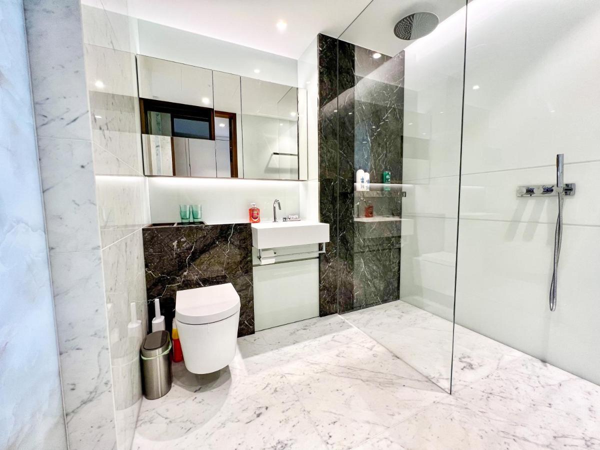 Deluxe Entire Studio Next To London Eye & Trafalgar Square Aparthotel Exteriör bild